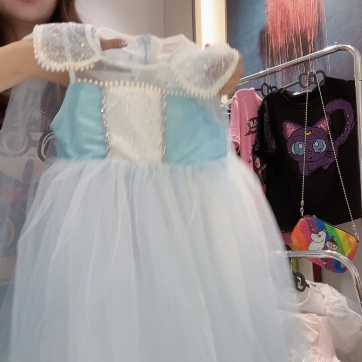 披肩可以去掉不退不换艾莎