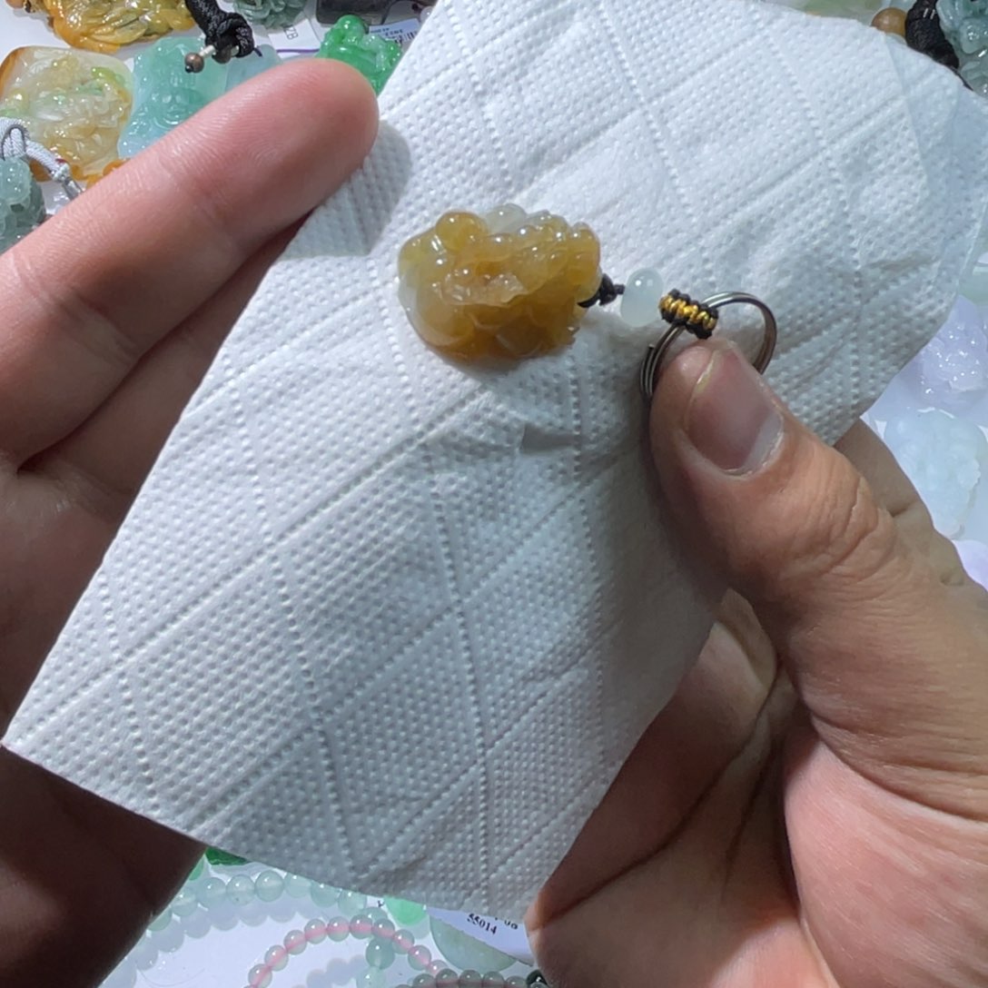 翡翠颈饰未镶嵌天然