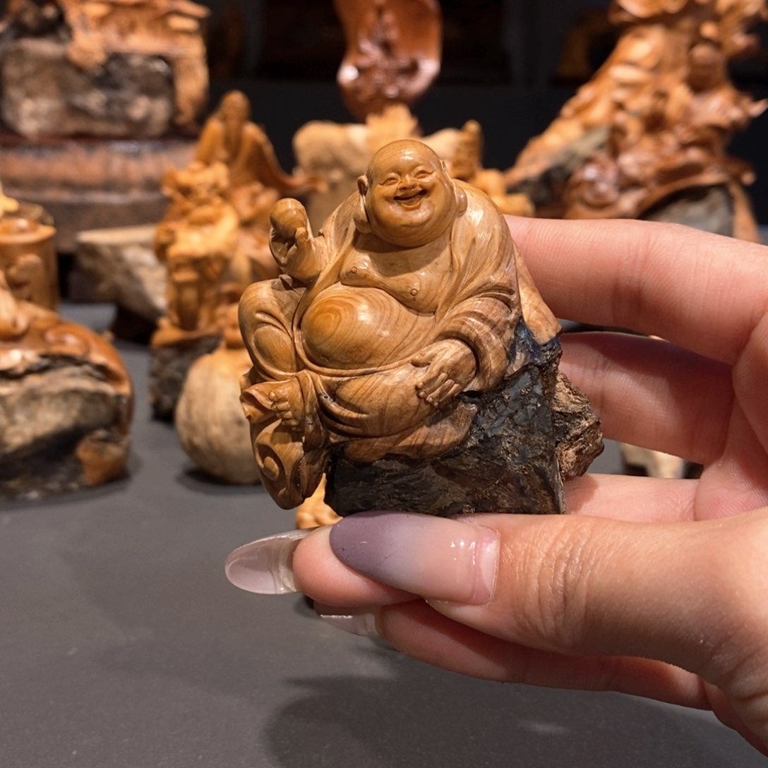 柏木*️****抱石弥勒崖柏