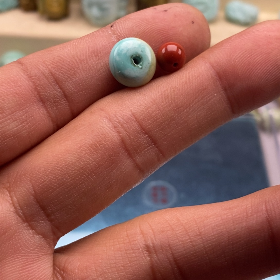 粉***兔南红玛瑙未镶嵌珠宝半成品