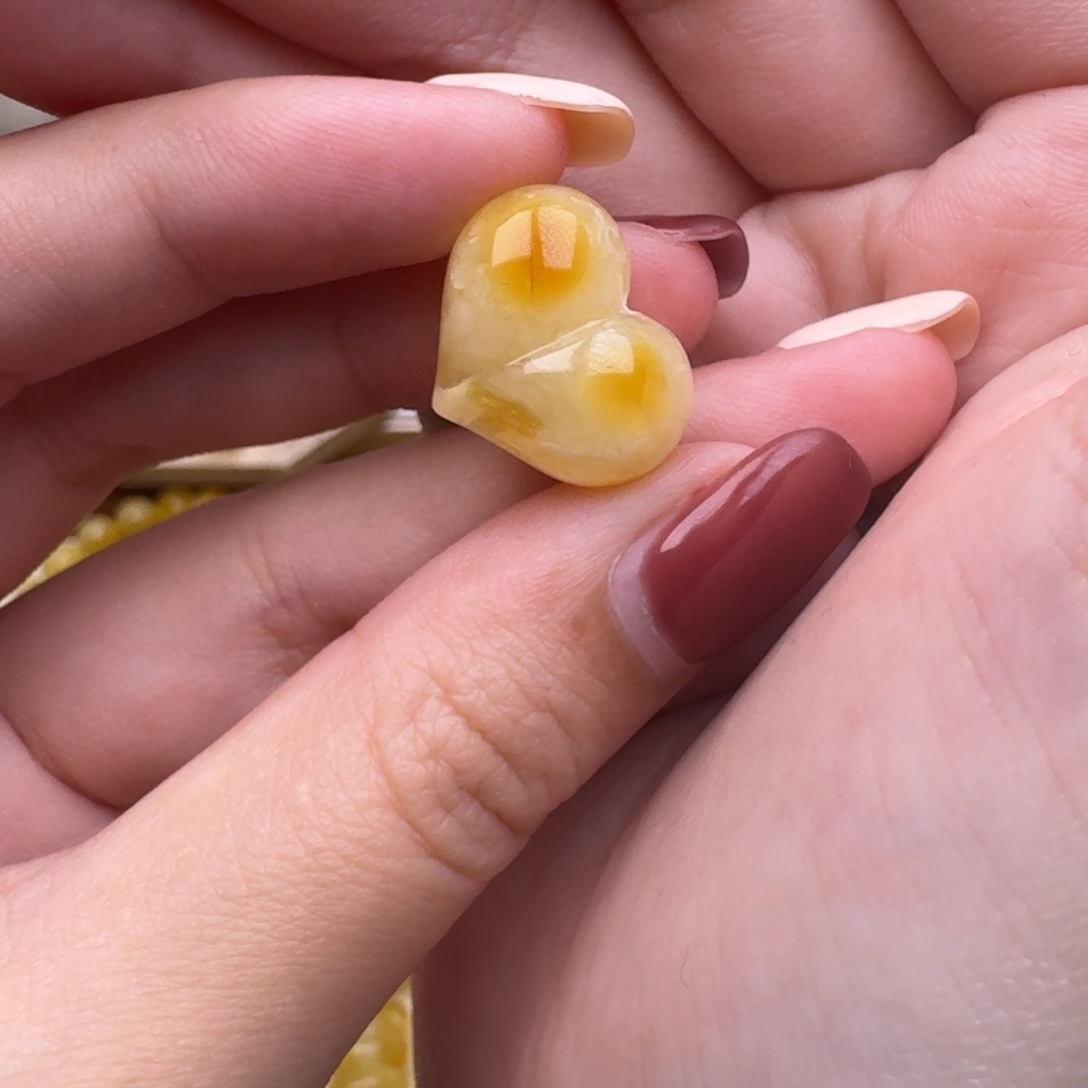 琥珀未镶嵌裸石7号