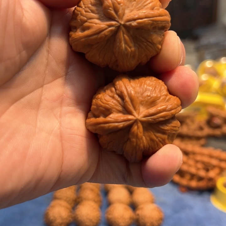 文玩核桃把件平谷元宝四棱