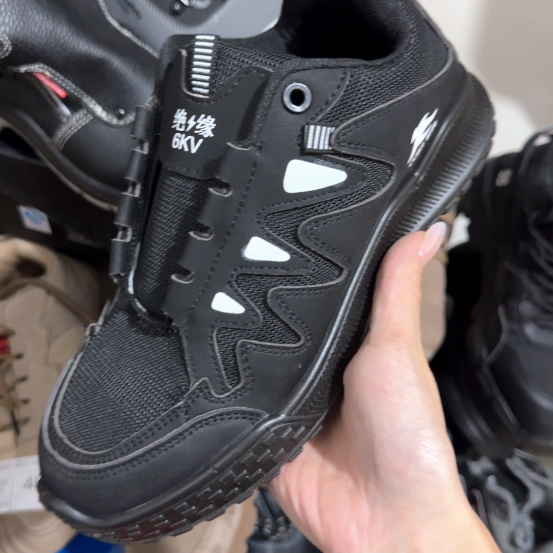 44码3108。绝缘黑运动超轻