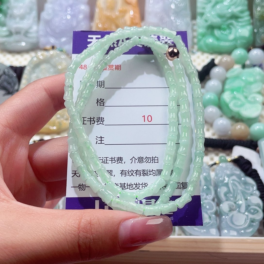 颈饰未镶嵌翡翠翡翠