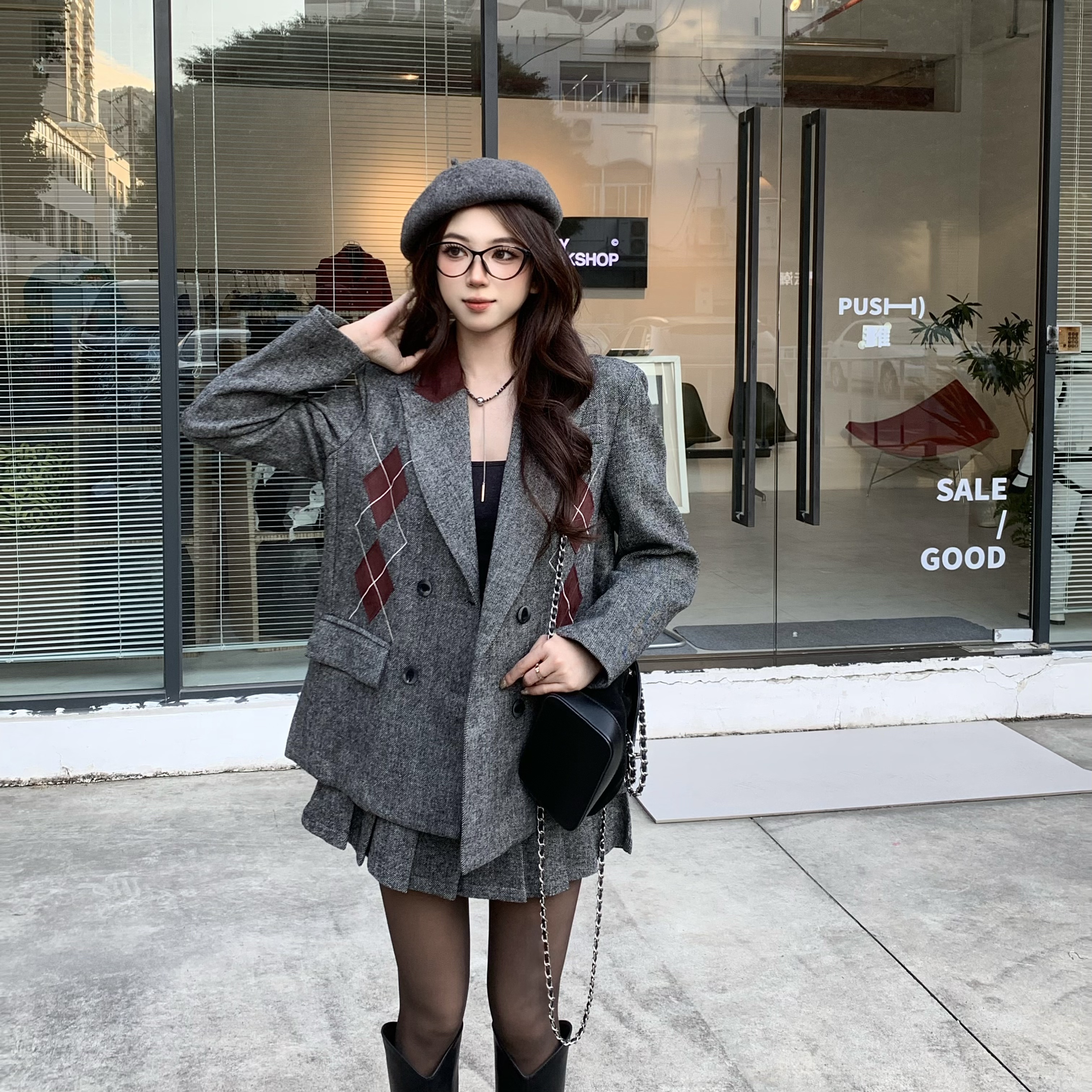 复古英伦风菱格贴布绣枪驳领西装百褶半裙套装