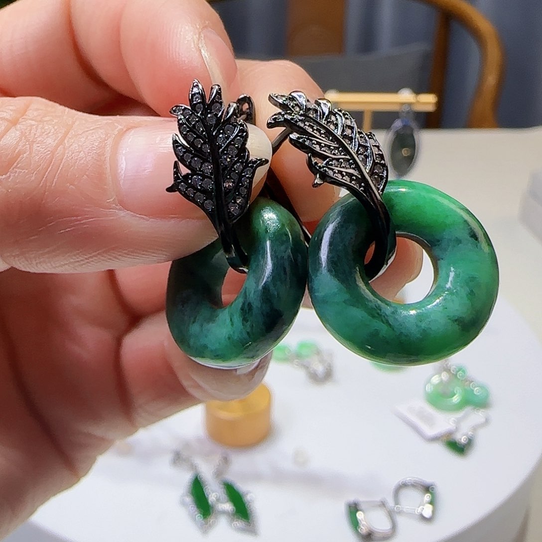 翡翠耳饰银S925镶嵌天然缅甸a货翡翠