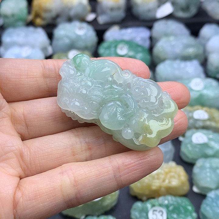 翡翠未镶嵌颈饰天然缅甸A货翡翠貔貅吊坠