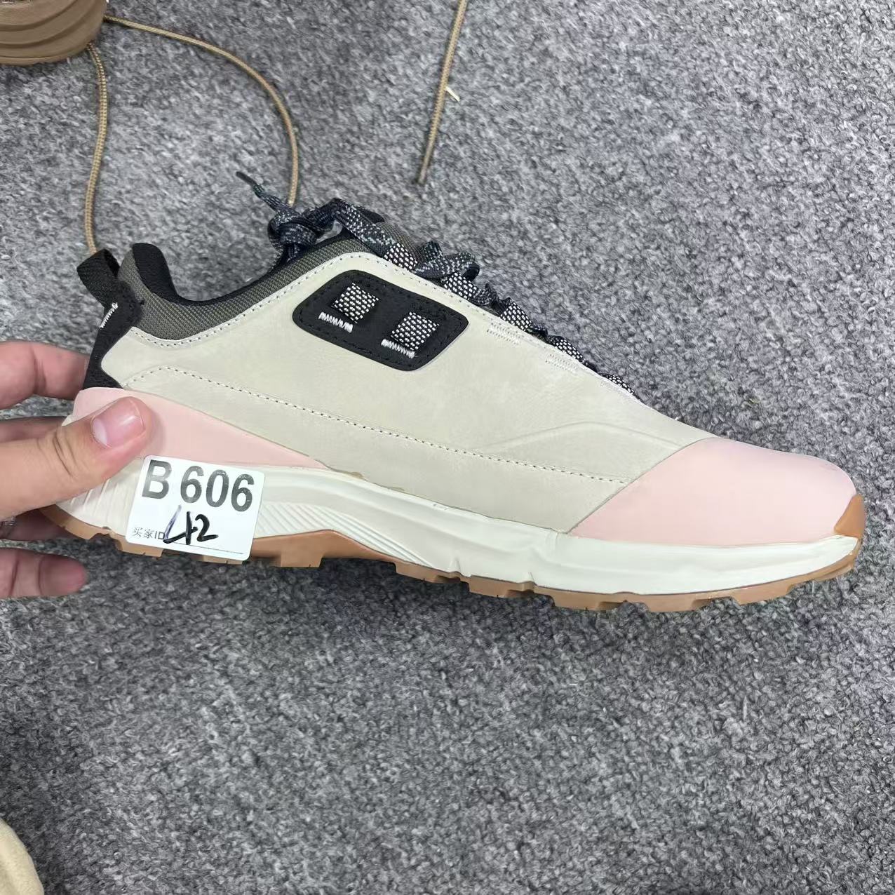 3号上新款男女高端户外休闲鞋 B606