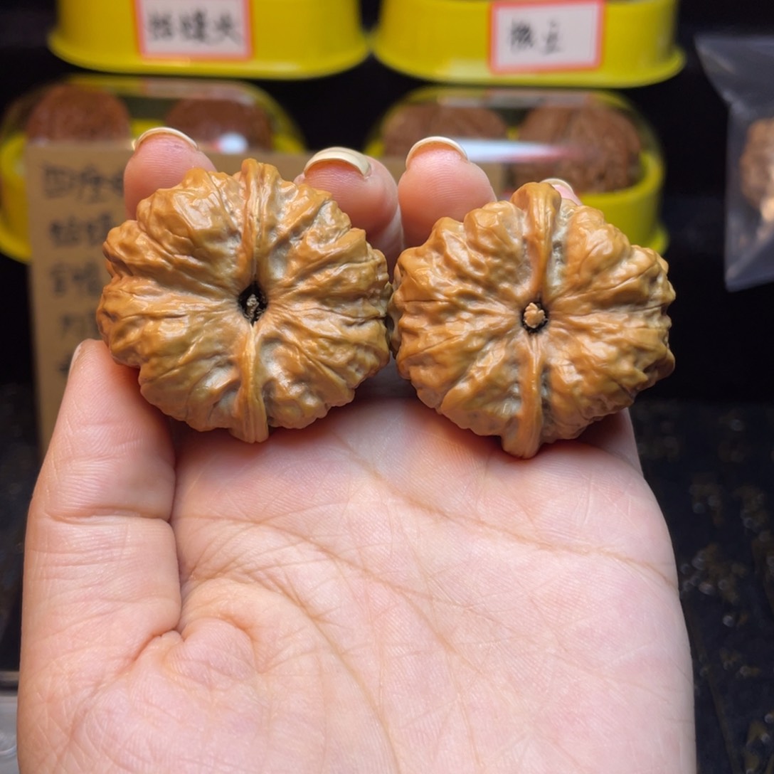 文玩核桃把件蛤蟆头38