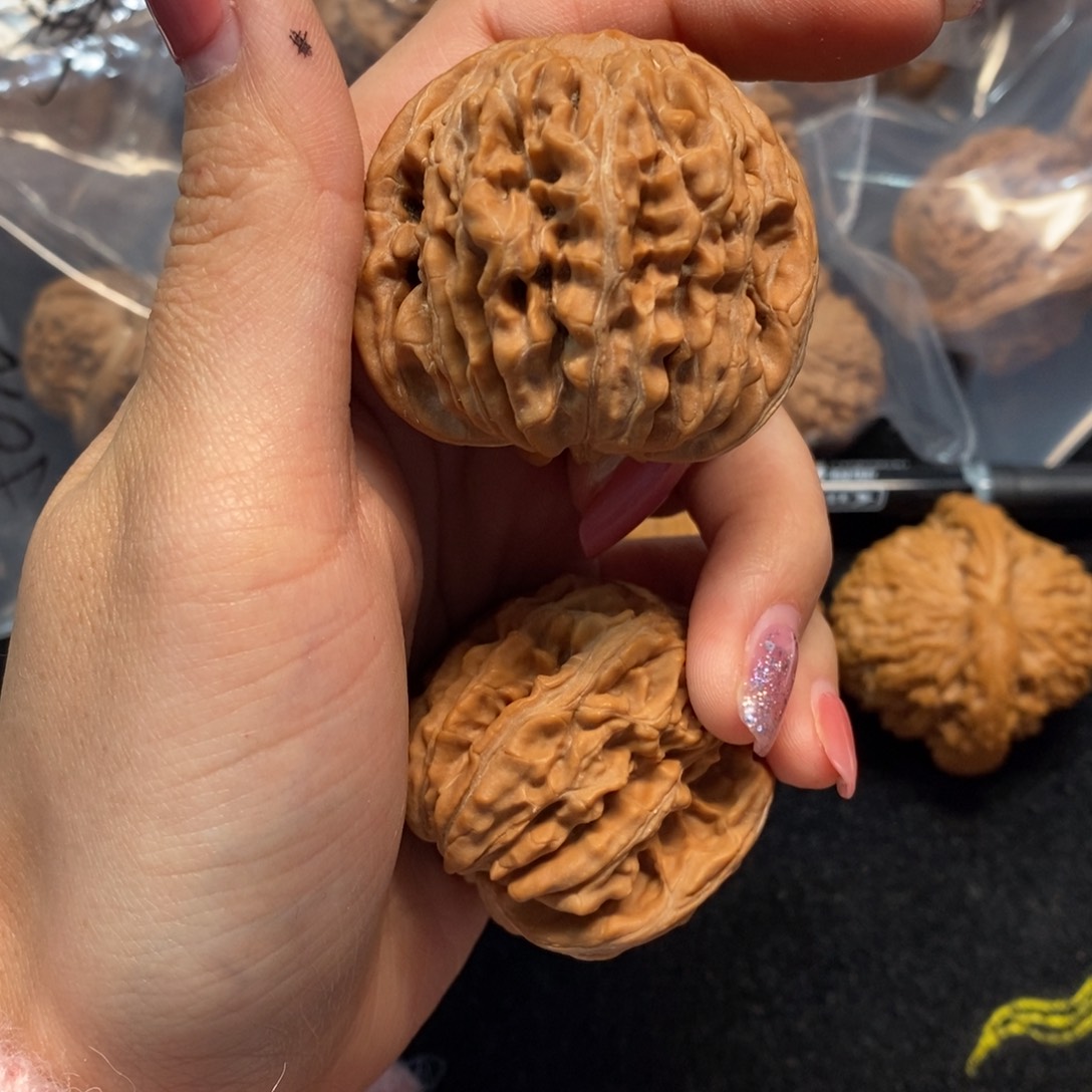 猴头核桃吊坠四座楼200