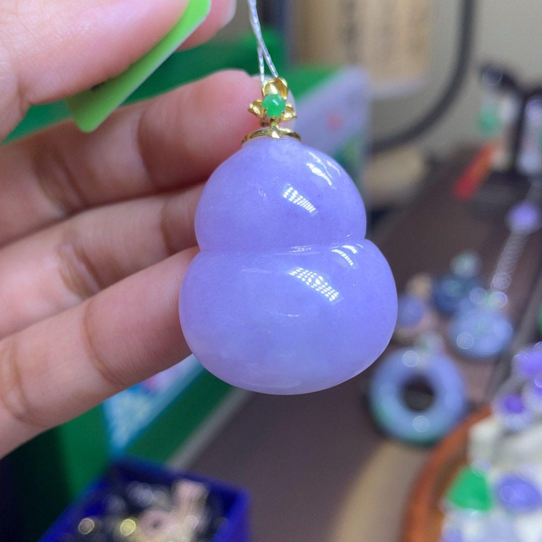 翡翠颈饰18K金镶嵌翡翠