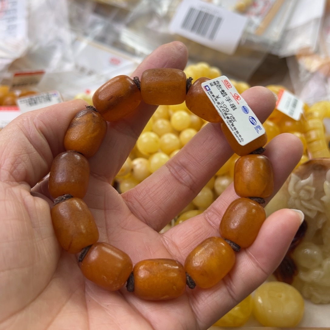 琥珀珠宝奇石未镶嵌