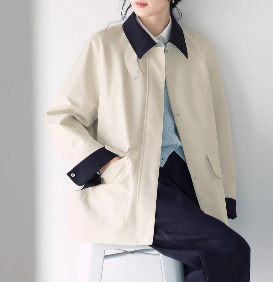 伊家25春新款简约日系卡其撞色小个子短款风衣女外套1G2960261