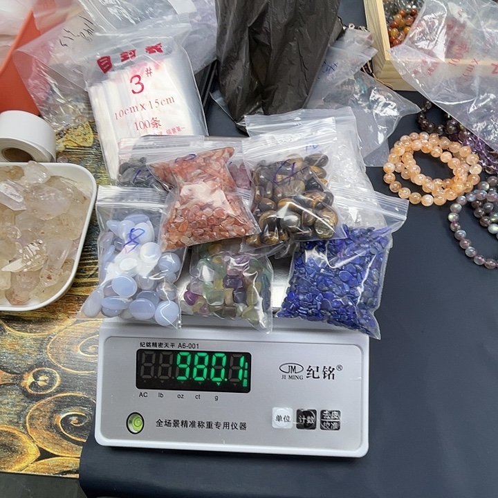 K***娜水晶珠宝半成品未镶嵌