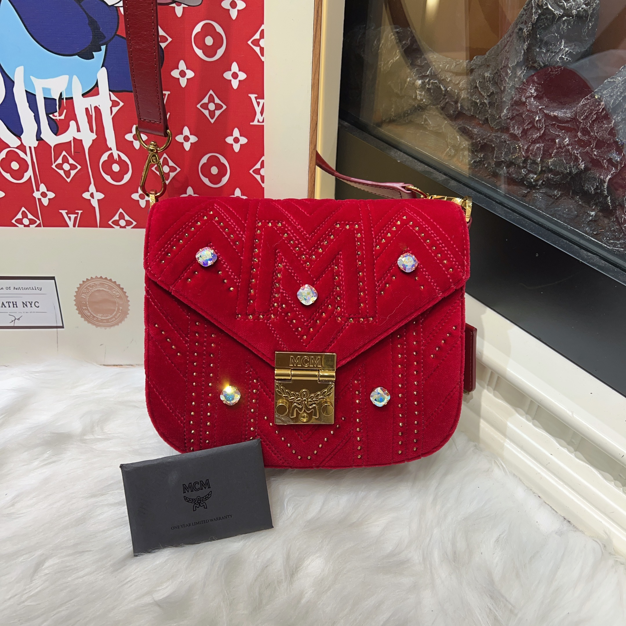 95新 MCM mcm丝绒带钻马鞍邮差包a6498