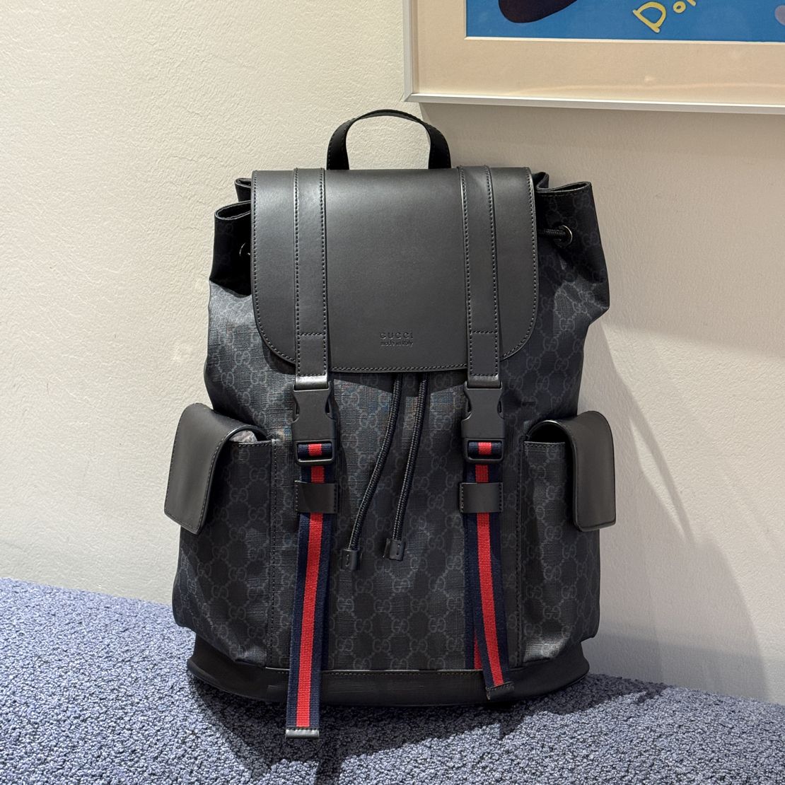 未使用 GUCCI/古驰 全新 黑色老花双肩包 经典款 红蓝条纹织带