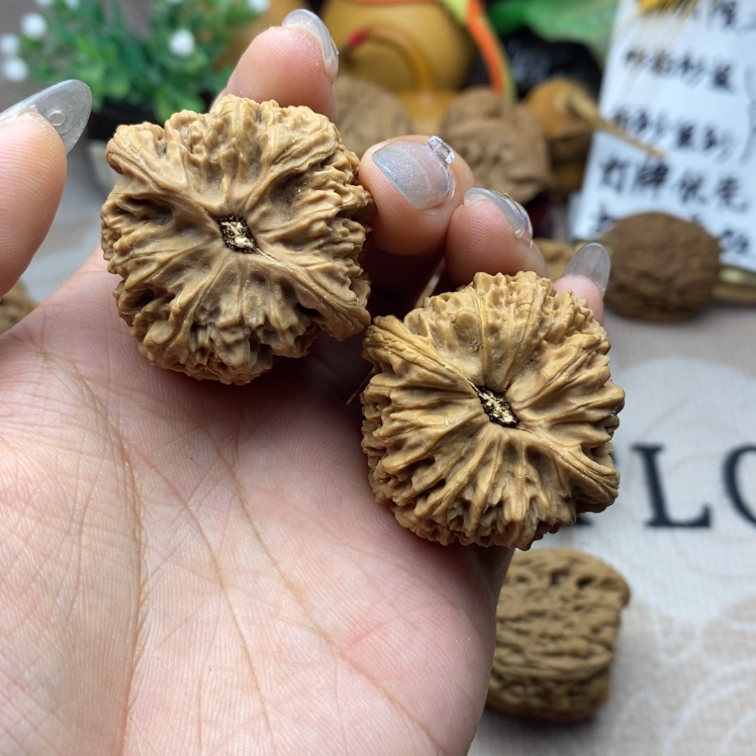 ****o文玩核桃吊坠涿鹿