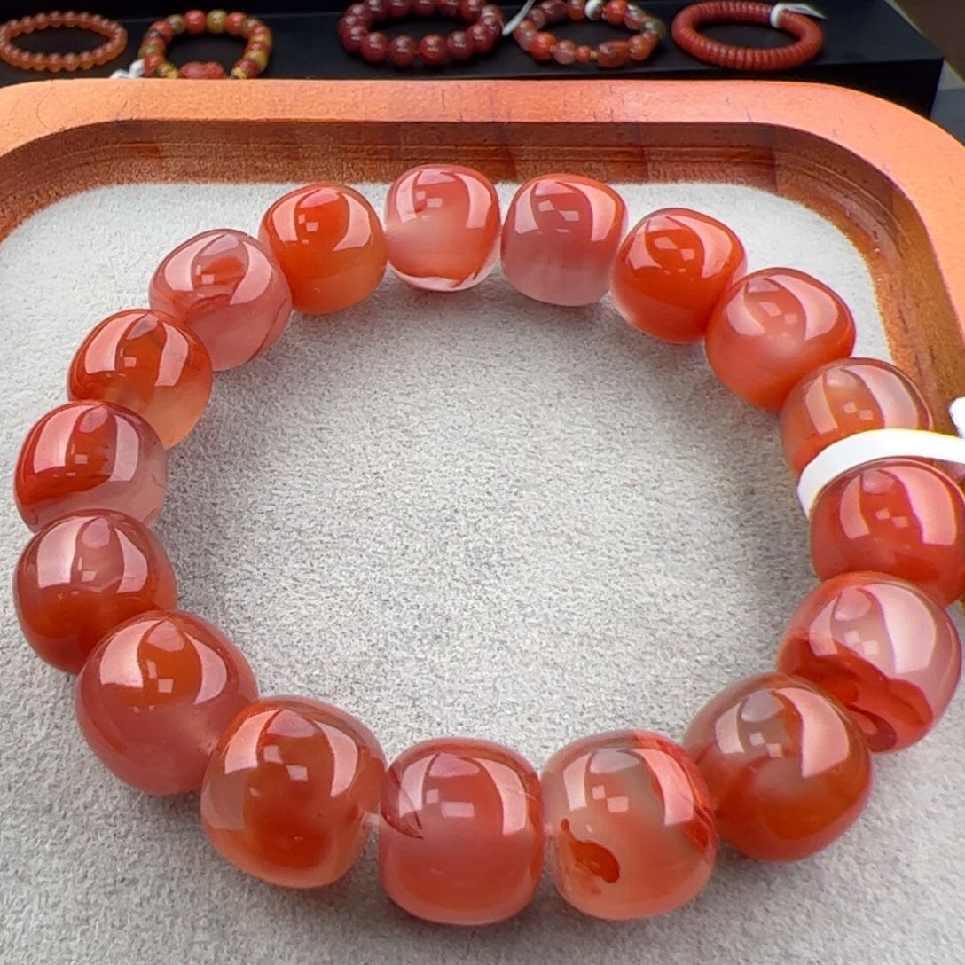 南红玛瑙（冰飘花老型13+）未镶嵌