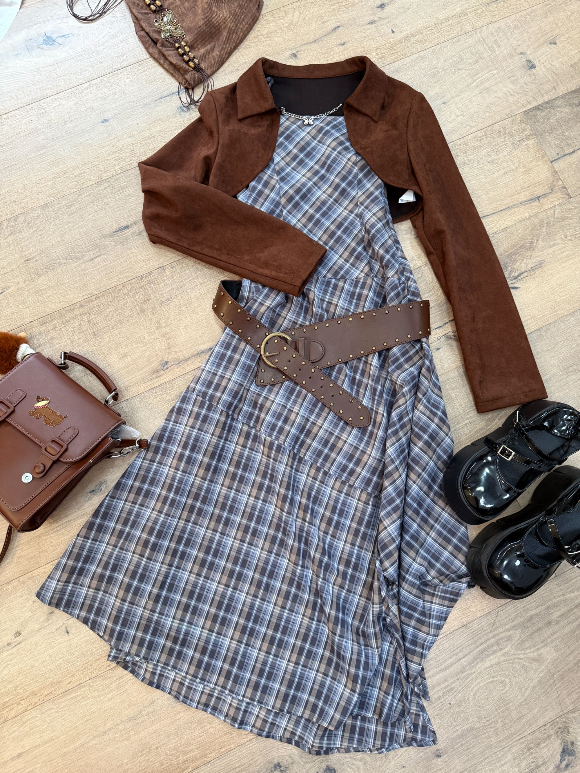 棕掉格间【加购出道】票数高 秋季女套装安排现货上新~