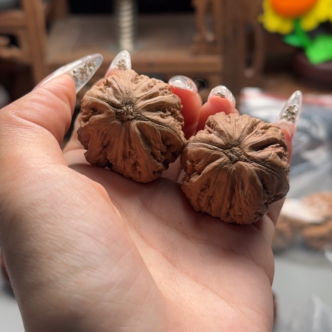 文玩核桃把件关东木子楸百核141花皮