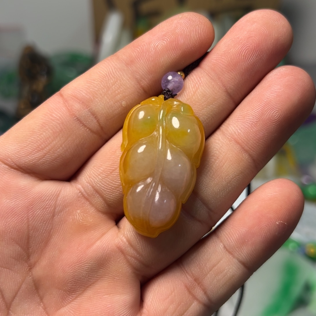 翡翠未镶嵌颈饰不退不换