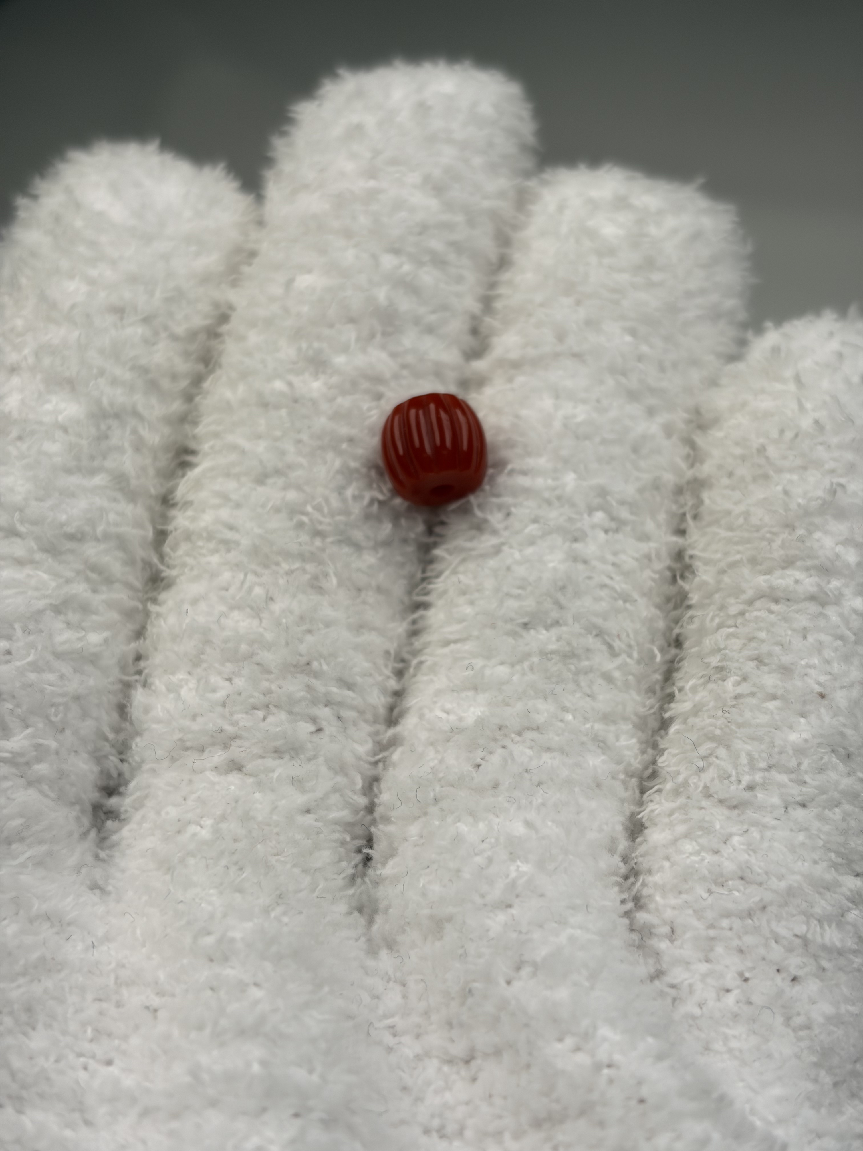 原矿南红雕刻瓜珠8mm