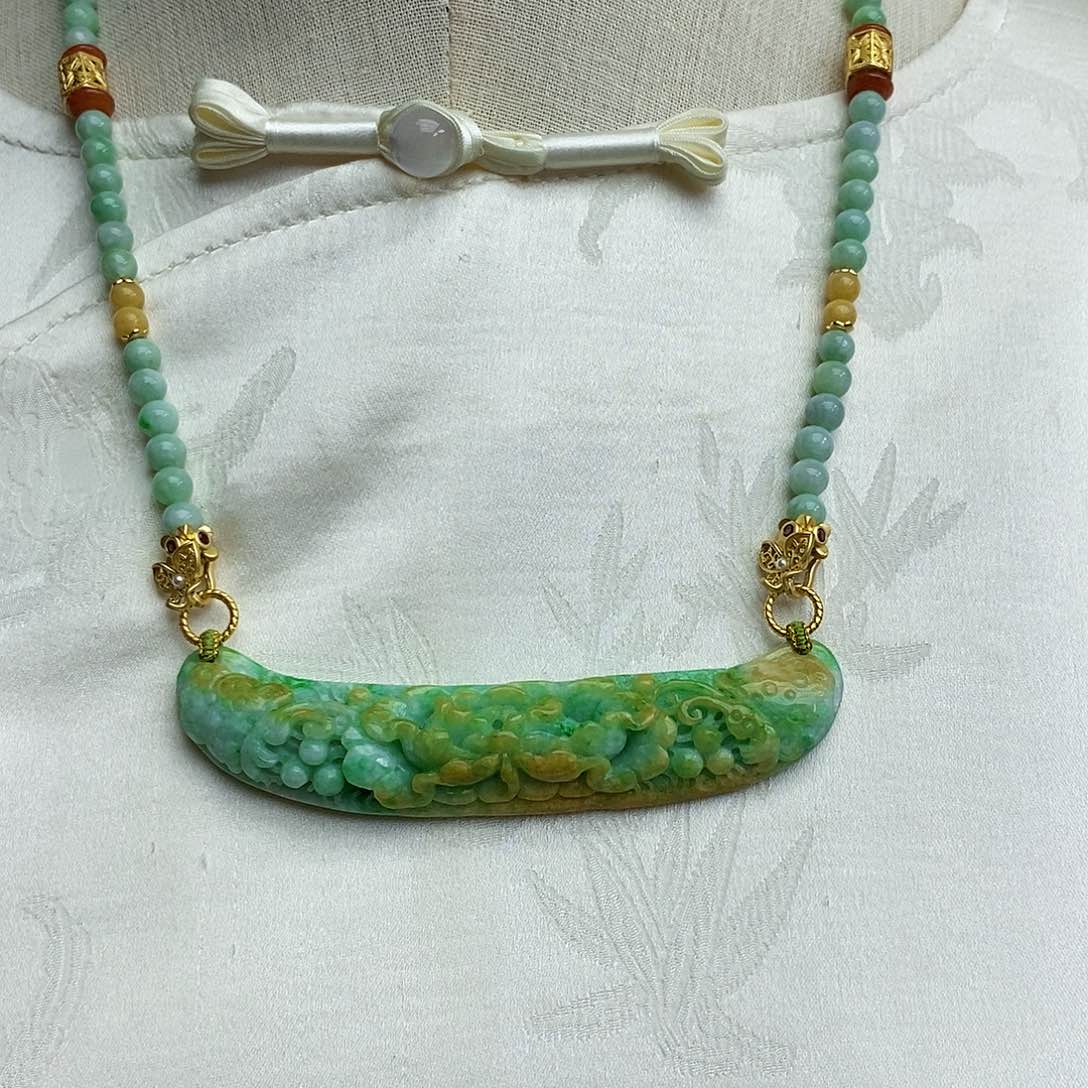 翡翠颈饰未镶嵌公**绘天然