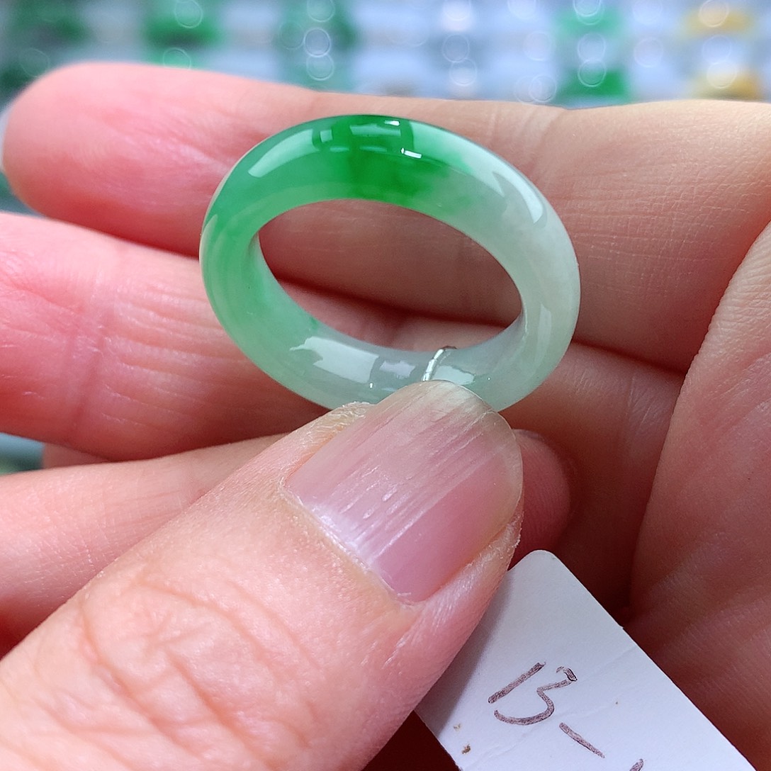 翡翠戒指未镶嵌13-14号