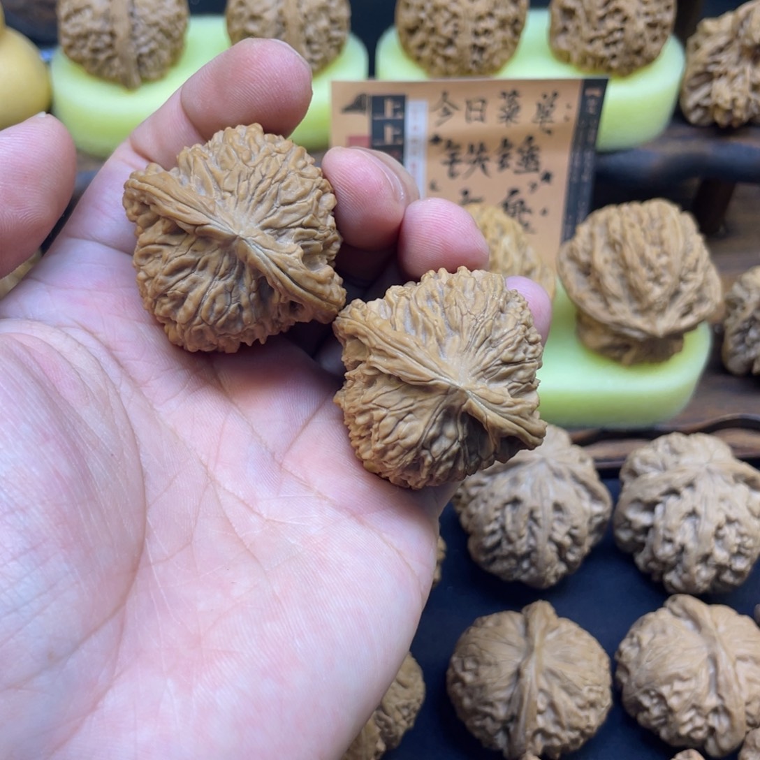 吊坠文玩核桃南疆