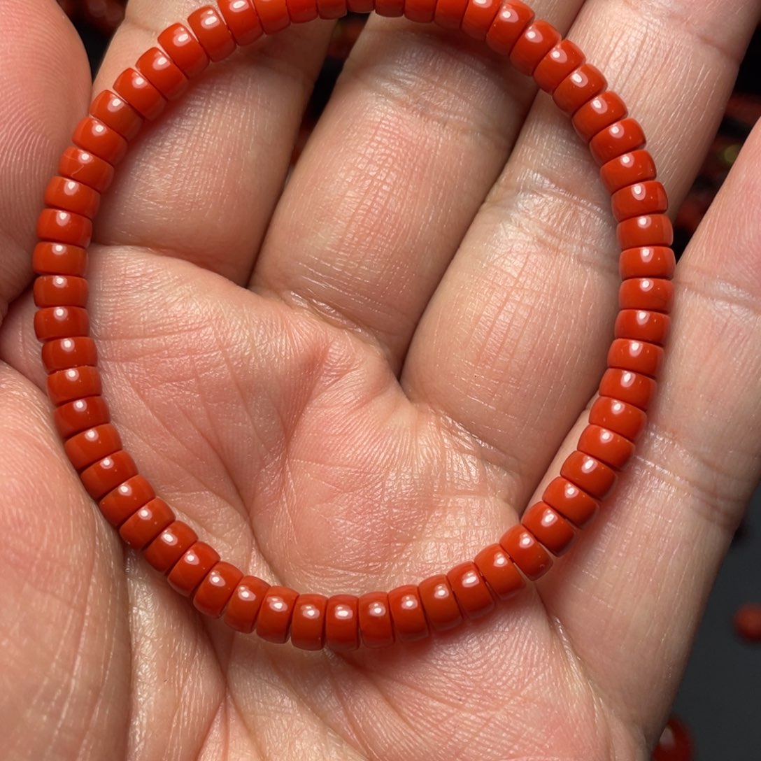 南红玛瑙手串未镶嵌晶**你