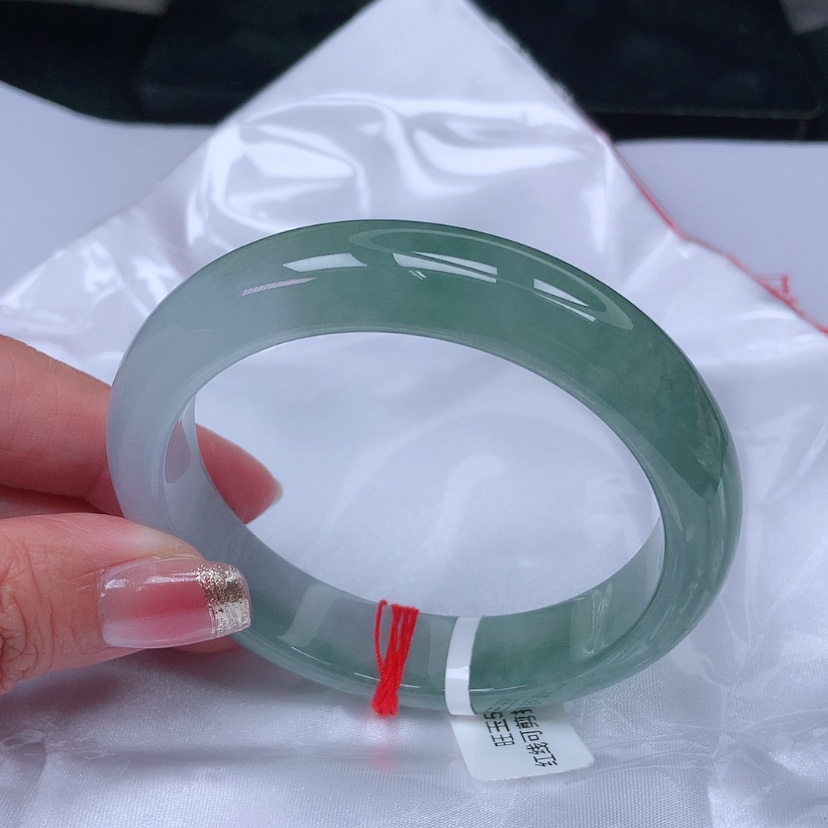 【闪购商品】翡翠未镶嵌手镯，