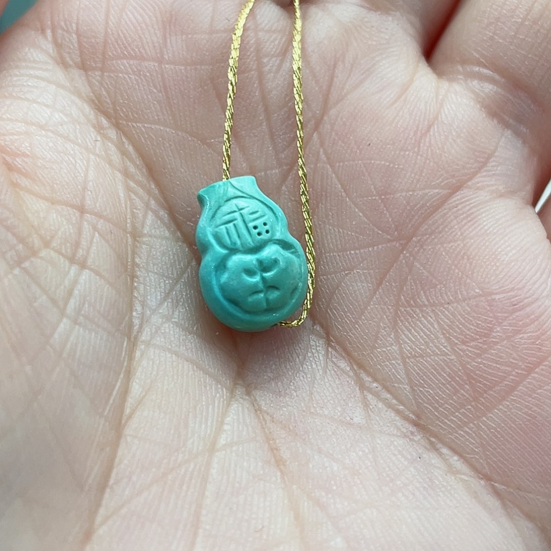 绿松石颈饰未镶嵌