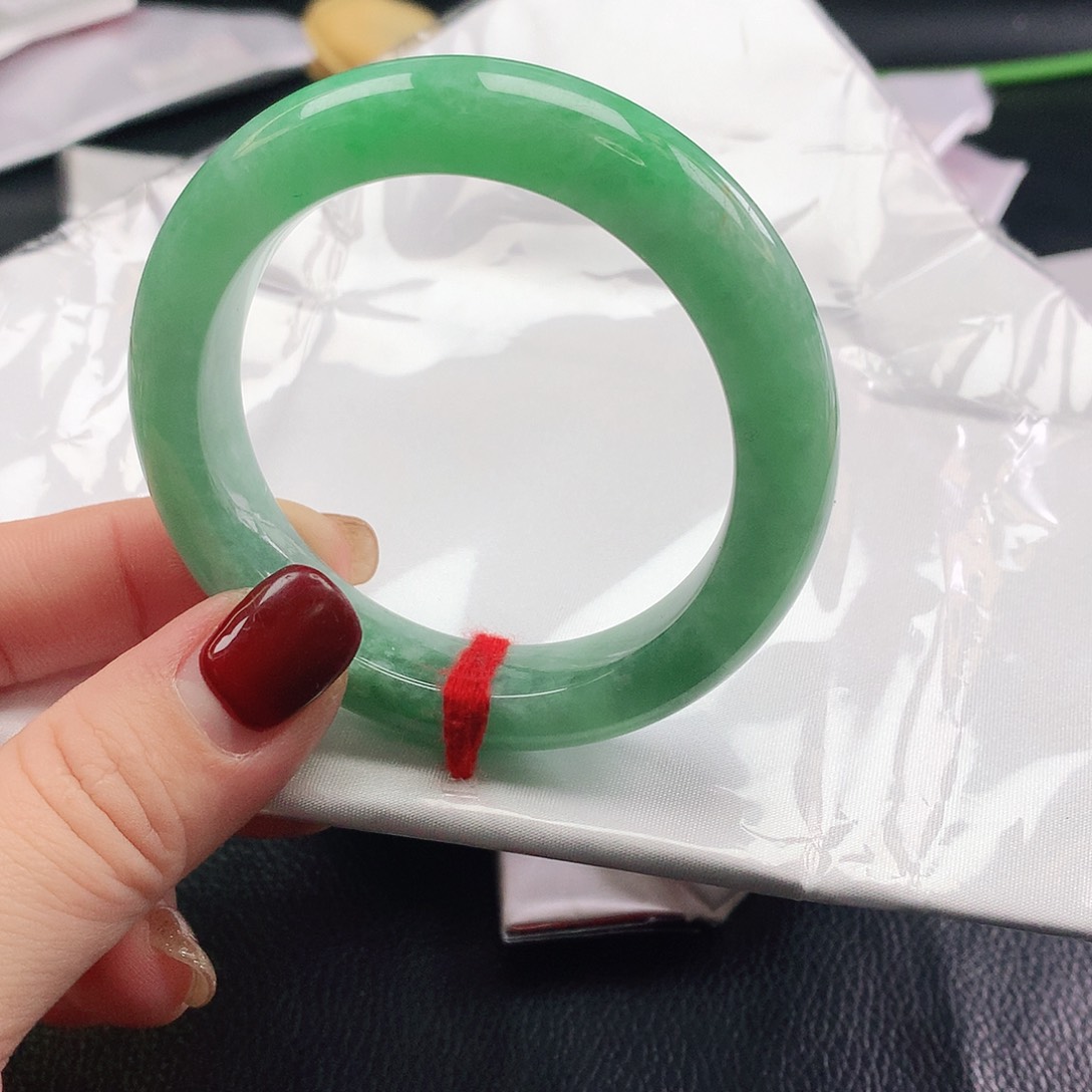 翡翠手镯未镶嵌正圈882321