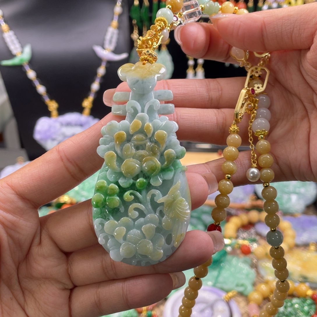 翡翠颈饰未镶嵌代编织