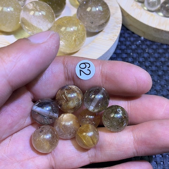 冠***恒未镶嵌水晶吊坠(不含链)