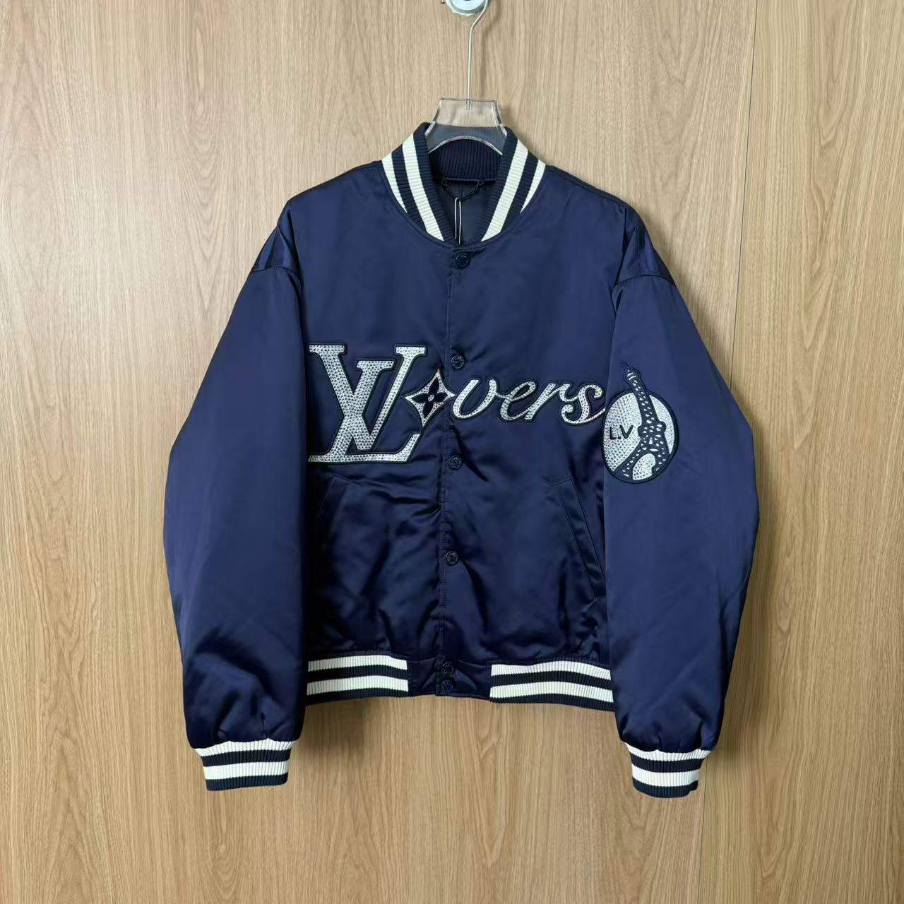 未使用 LouisVuitton/路易威登 菲董海军蓝水钻棒球服外套48码