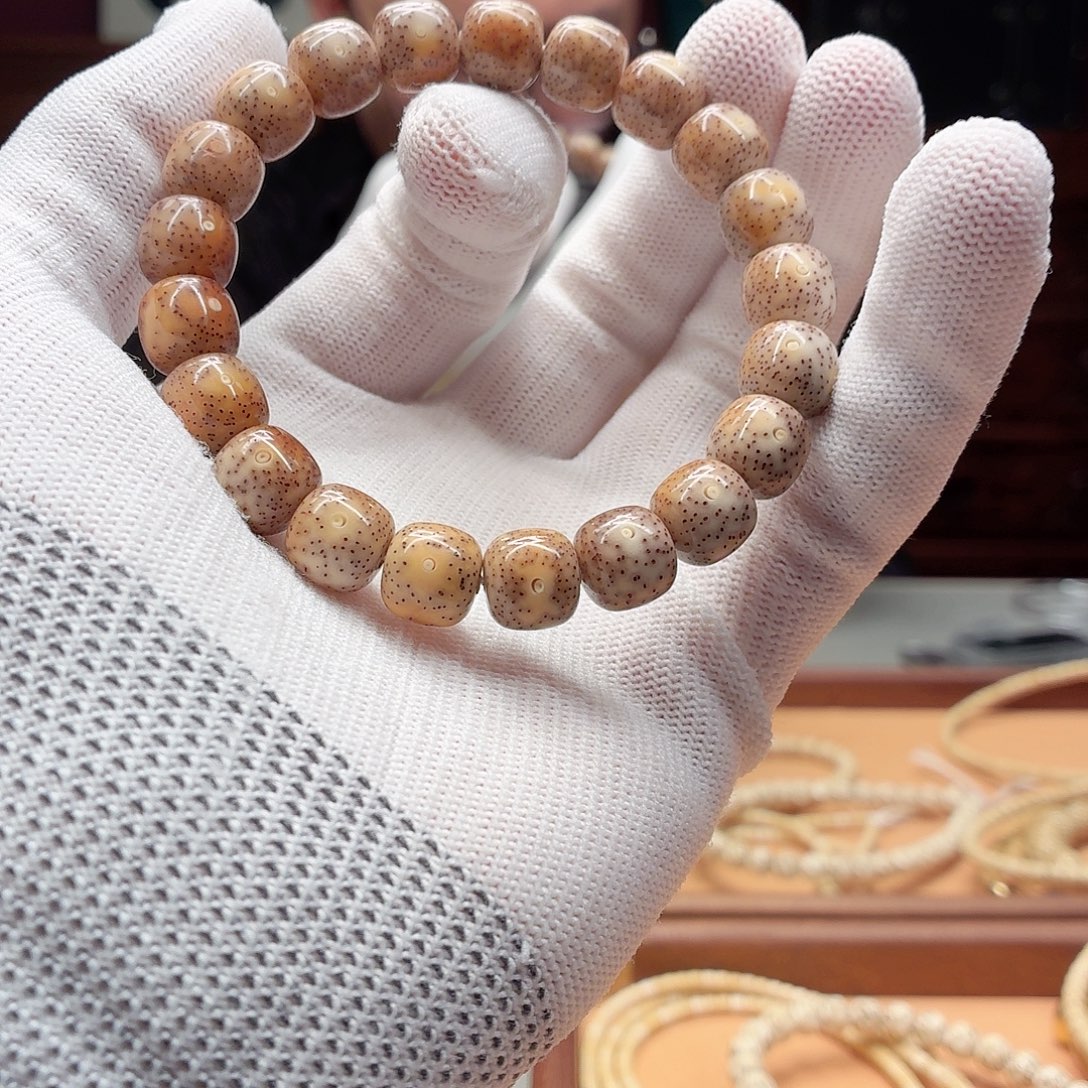 星月菩提手串一物一图，毕业级，54号