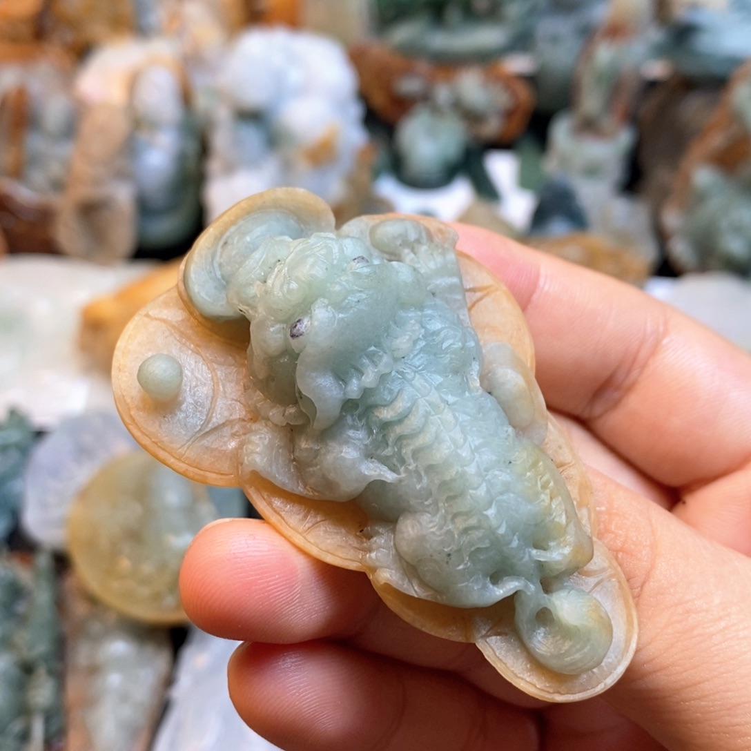 定制翡翠未镶嵌特色9