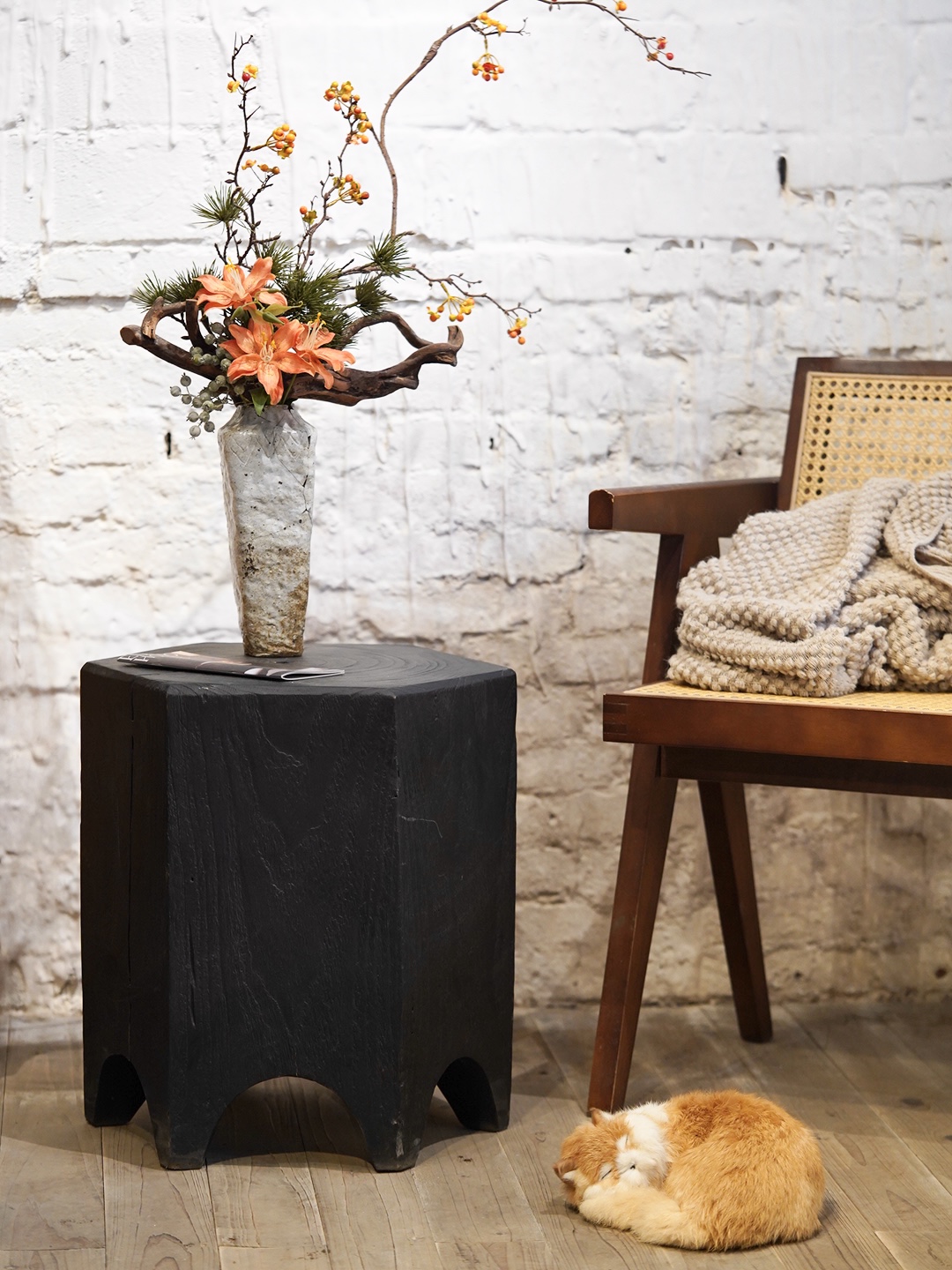 碳化实木一体六角茶几侘寂风民俗小茶台休闲边几六边形圆凳