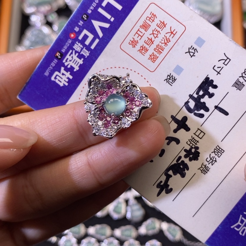 【闪购商品】翡翠颈饰未镶嵌天然