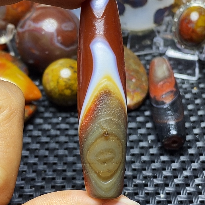 汉***兵玛瑙/玉髓未镶嵌颈饰