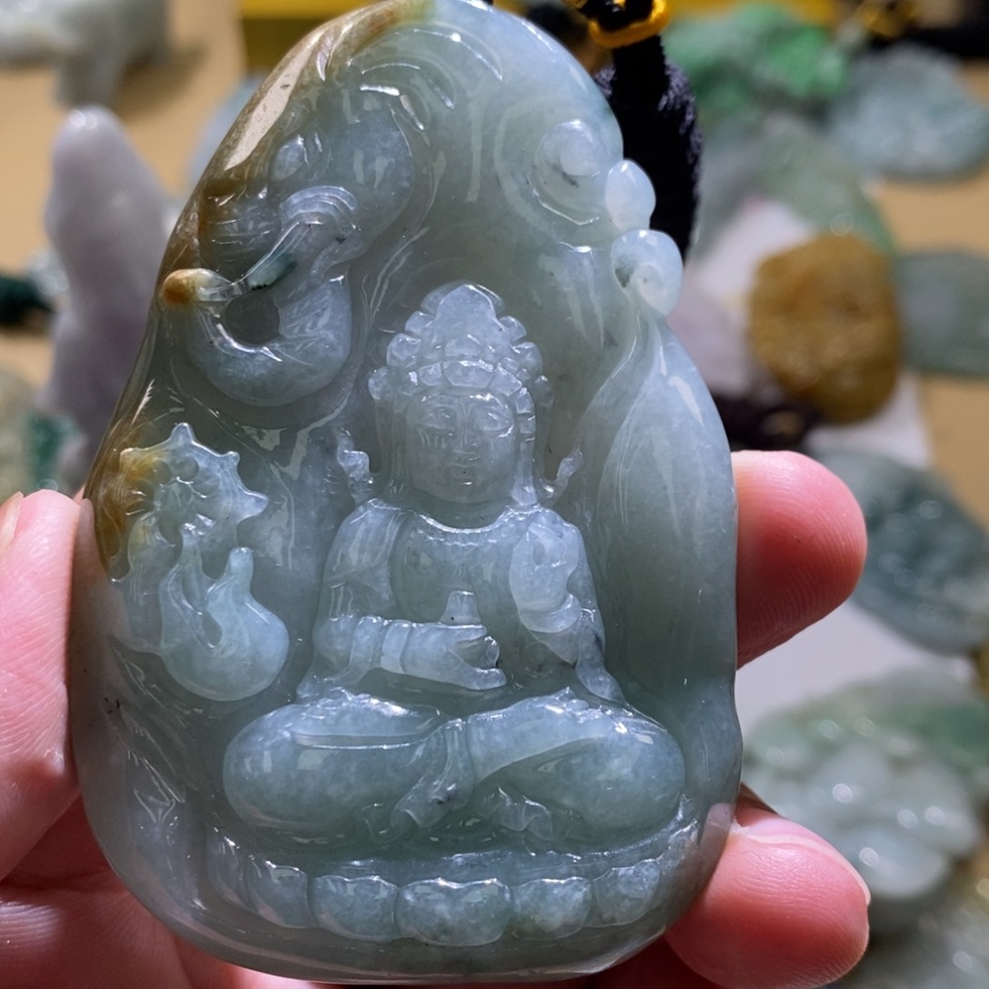 【闪购商品】翡翠颈饰未镶嵌1111111111111