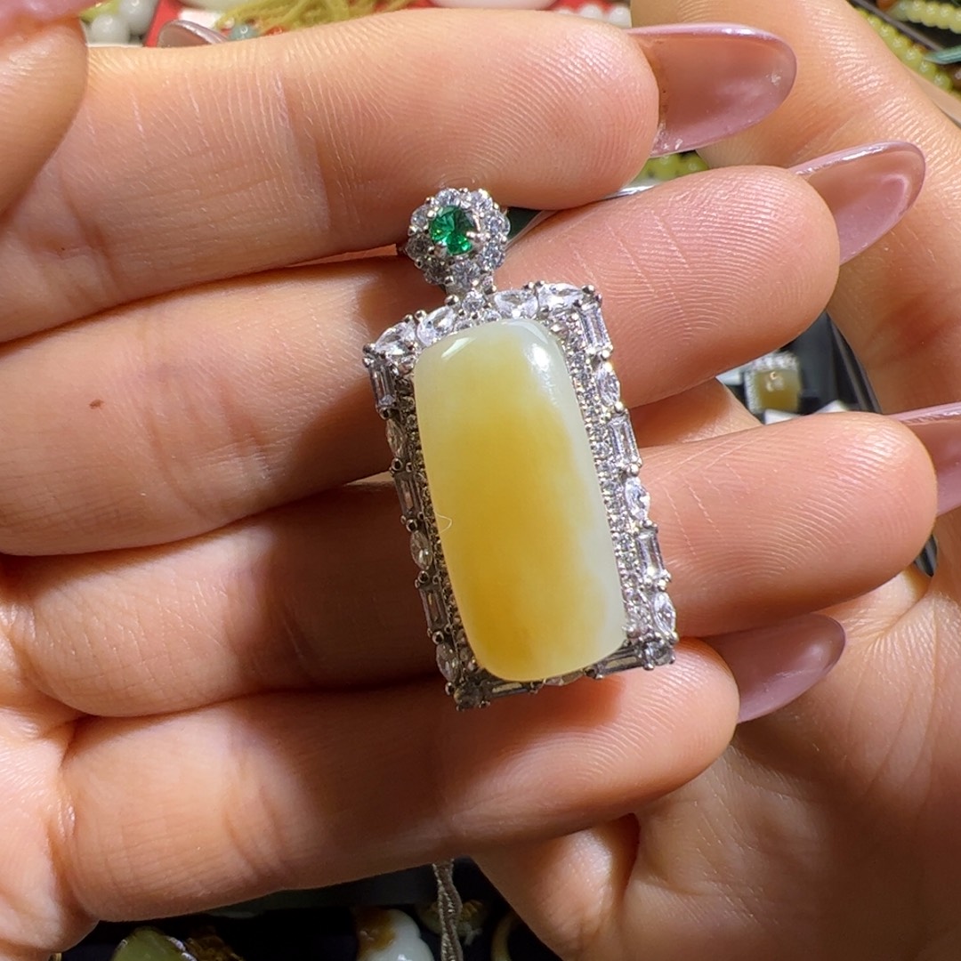 和田玉银S925镶嵌颈饰