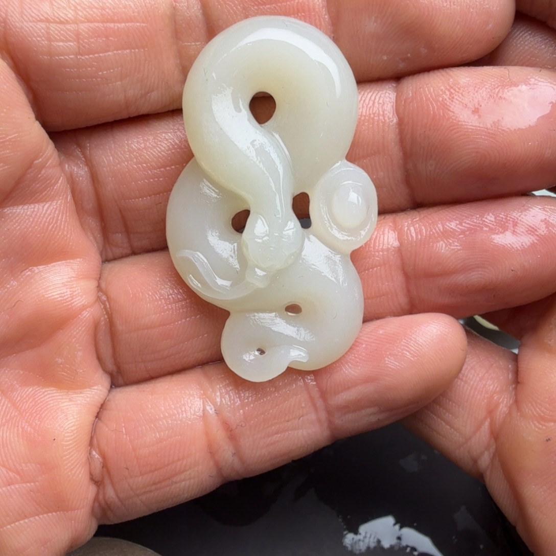 和田玉颈饰未镶嵌