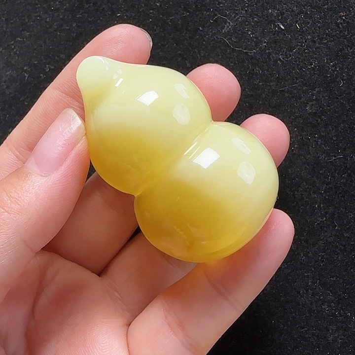 蜜蜡珠宝奇石未镶嵌