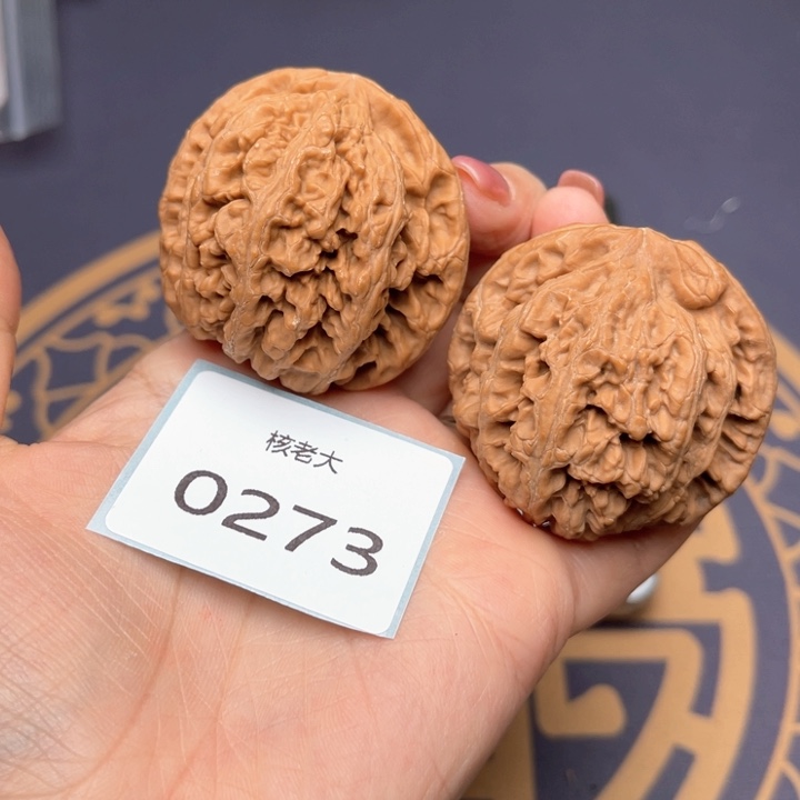 文玩核桃把件46大粗筋 0273