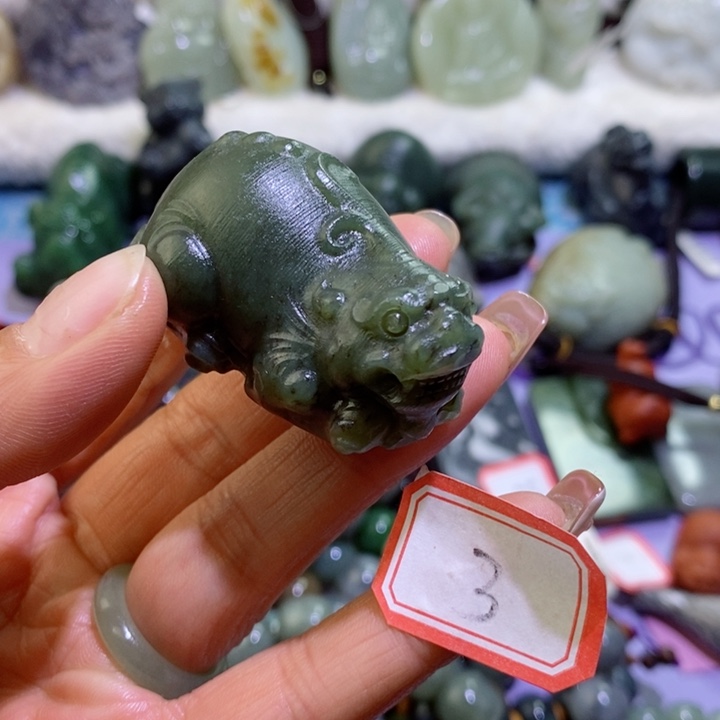 和田玉边角料未镶嵌