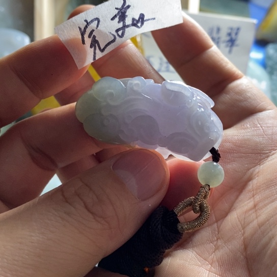 翡翠未镶嵌颈饰翡