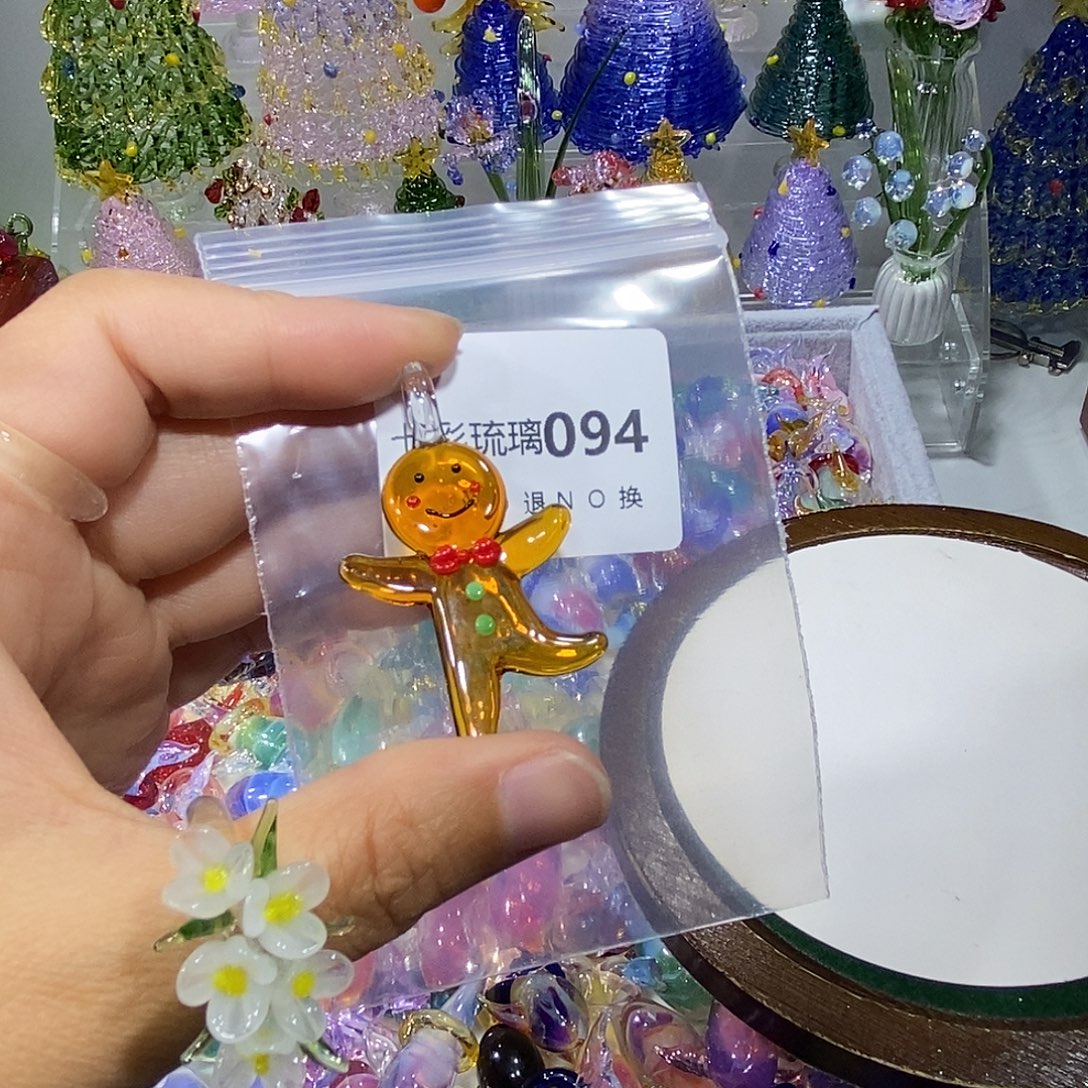 惠***格玻璃颈饰94姜饼人一个