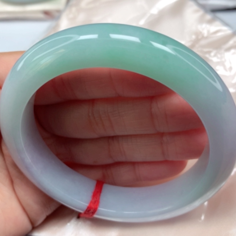 【闪购商品】翡翠手镯未镶嵌冰胶果绿春彩手镯5758圈21号